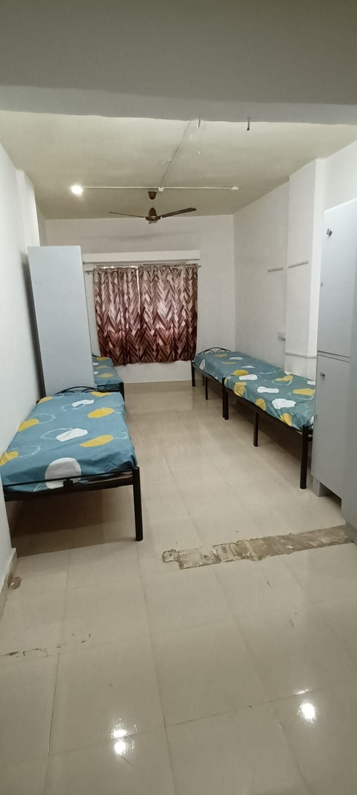Spacious 4-Sharing Room Layout - Bhati Boys PG Warje Pune